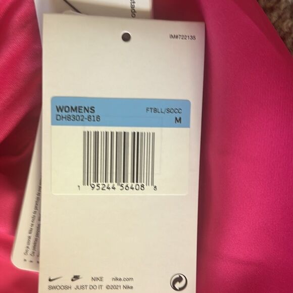 Nike Women’s Dri-Fit Laser Woven V Short! - Picture 6 of 8